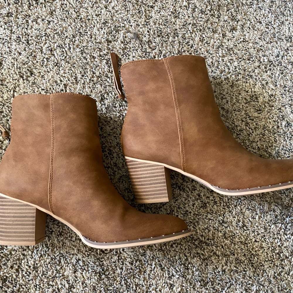 Women’s brown/cognac Ermonn ankle boots.Size 8. - Picture 6 of 8